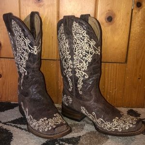 Corral Women's Brown Crater Embroidered Boots
